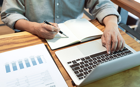 公司注冊代理怎么收費(fèi)？